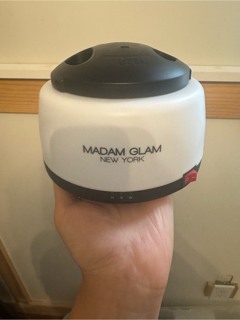 White & Black Hand & Foot Care Device